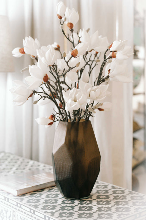 Magnolia Japanese Spray - White