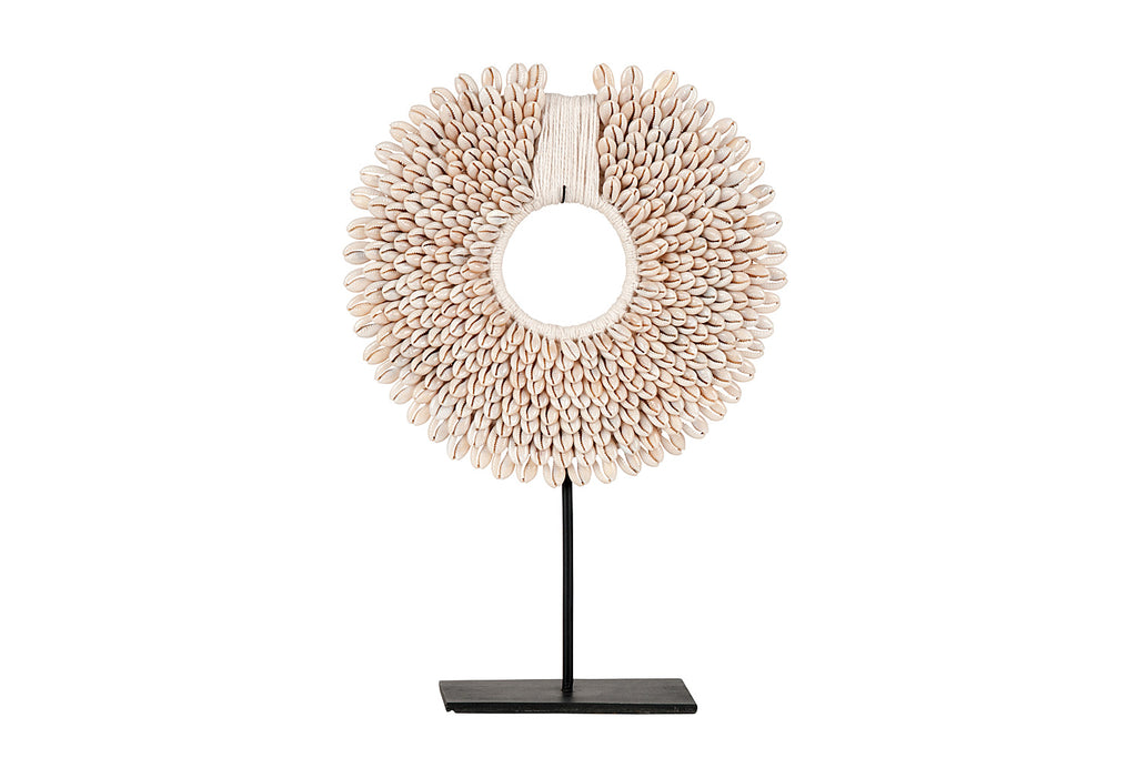 Round Neutral Shell Neckpiece