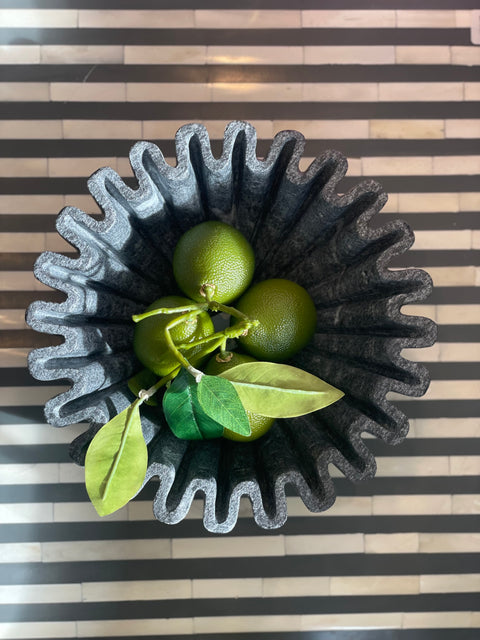 Marble Ruffle Bowl - Black